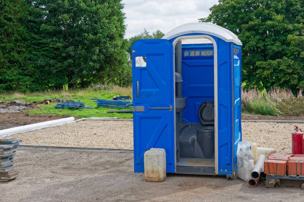 Best Deluxe Portable Toilet Rental  in Leland, NC